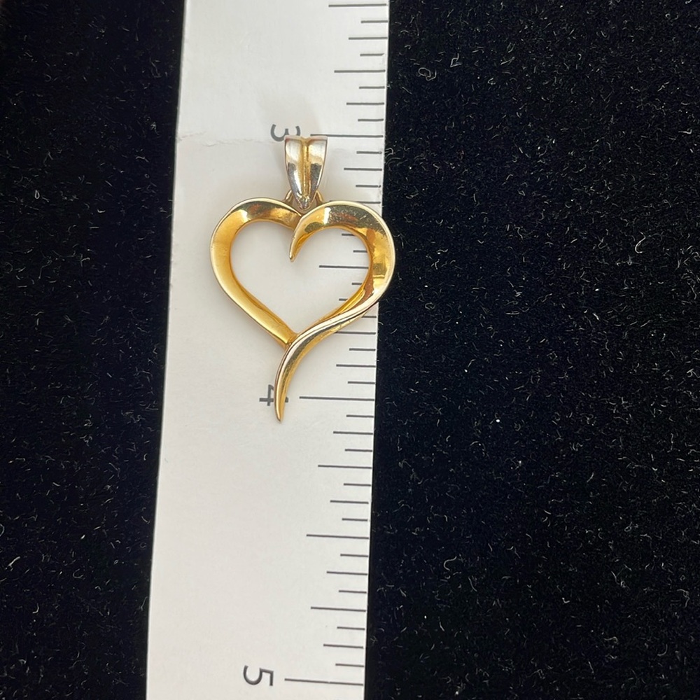 18k Yellow Gold Heart Pendant - Picture 5 of 17
